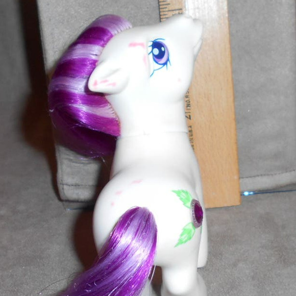 MLP 2004 Wondermint White Pony w/Brush My Little Pony G3 Jewel Pony - Picture 7 of 7